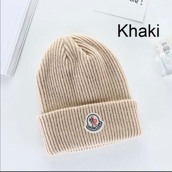Moncler Beanie Khaki - Picture 1 of 4